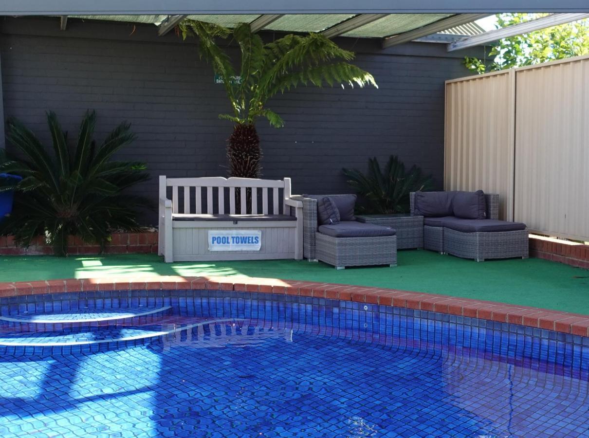 Golden Reef Motor Inn Bendigo Eksteriør billede